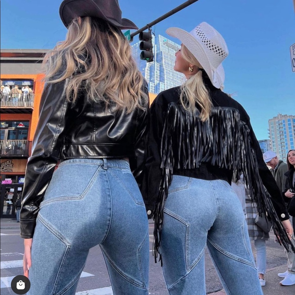 REVICE DENIM Venus flares